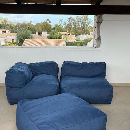 Villa Bouganville Cala Sinzias 卡斯蒂亚达斯 外观 照片