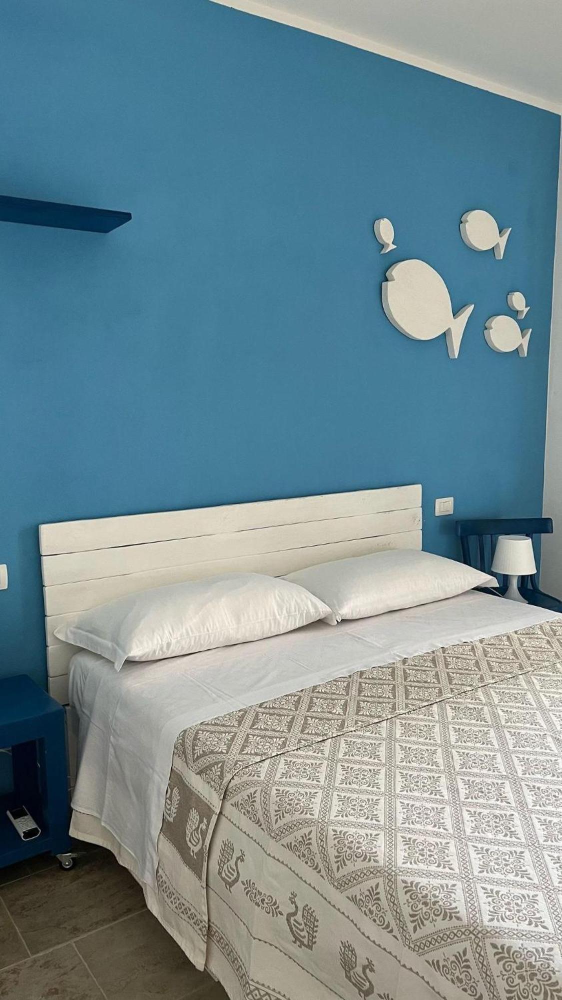 Villa Bouganville Cala Sinzias 卡斯蒂亚达斯 外观 照片