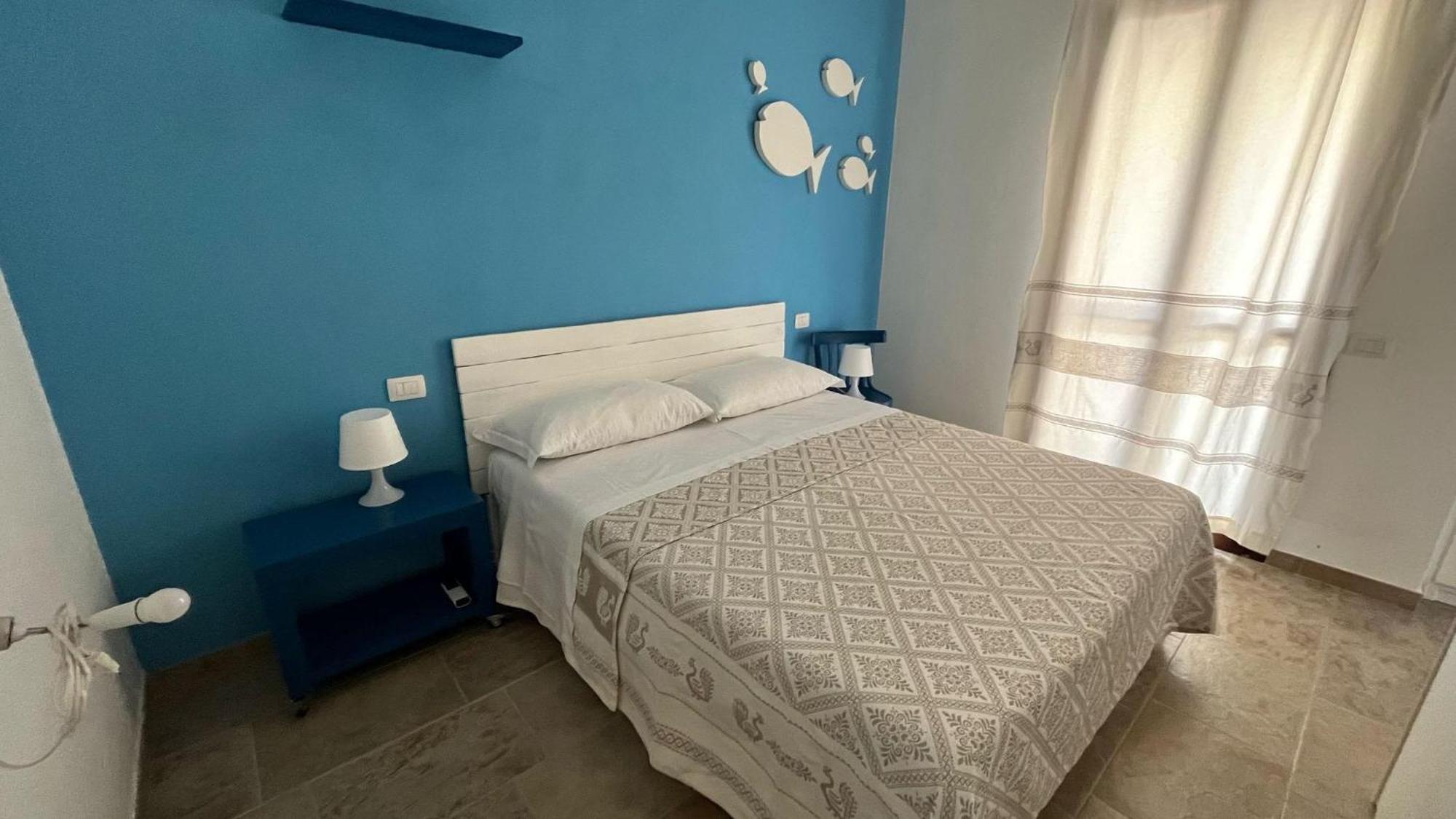 Villa Bouganville Cala Sinzias 卡斯蒂亚达斯 外观 照片