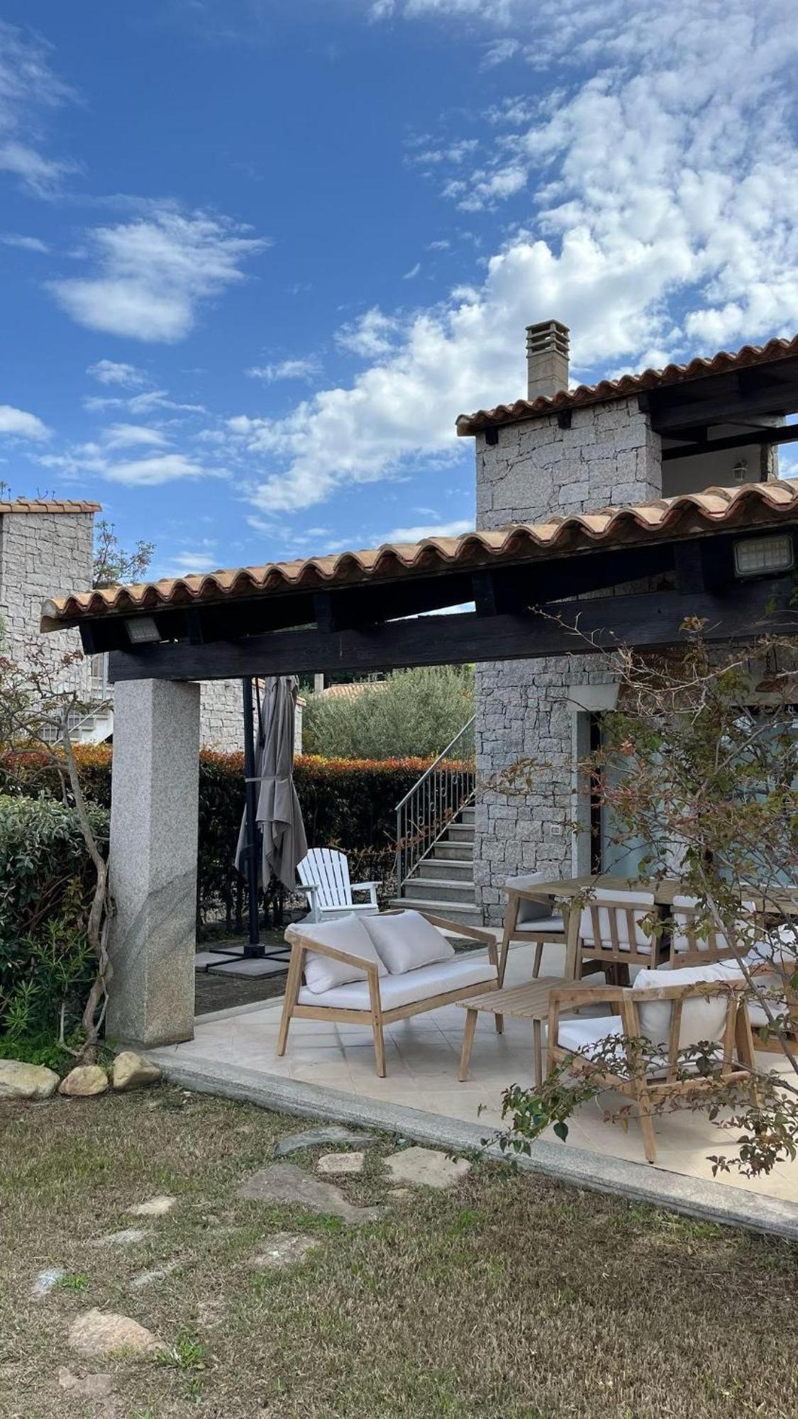 Villa Bouganville Cala Sinzias 卡斯蒂亚达斯 外观 照片