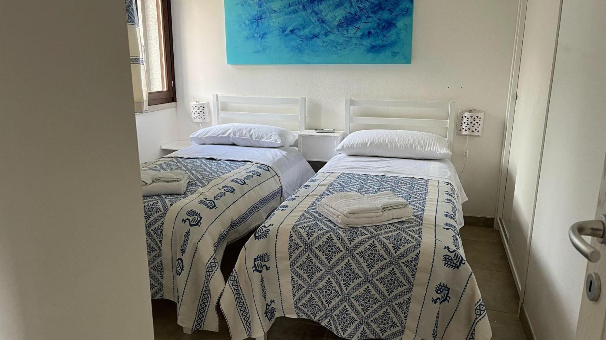 Villa Bouganville Cala Sinzias 卡斯蒂亚达斯 外观 照片